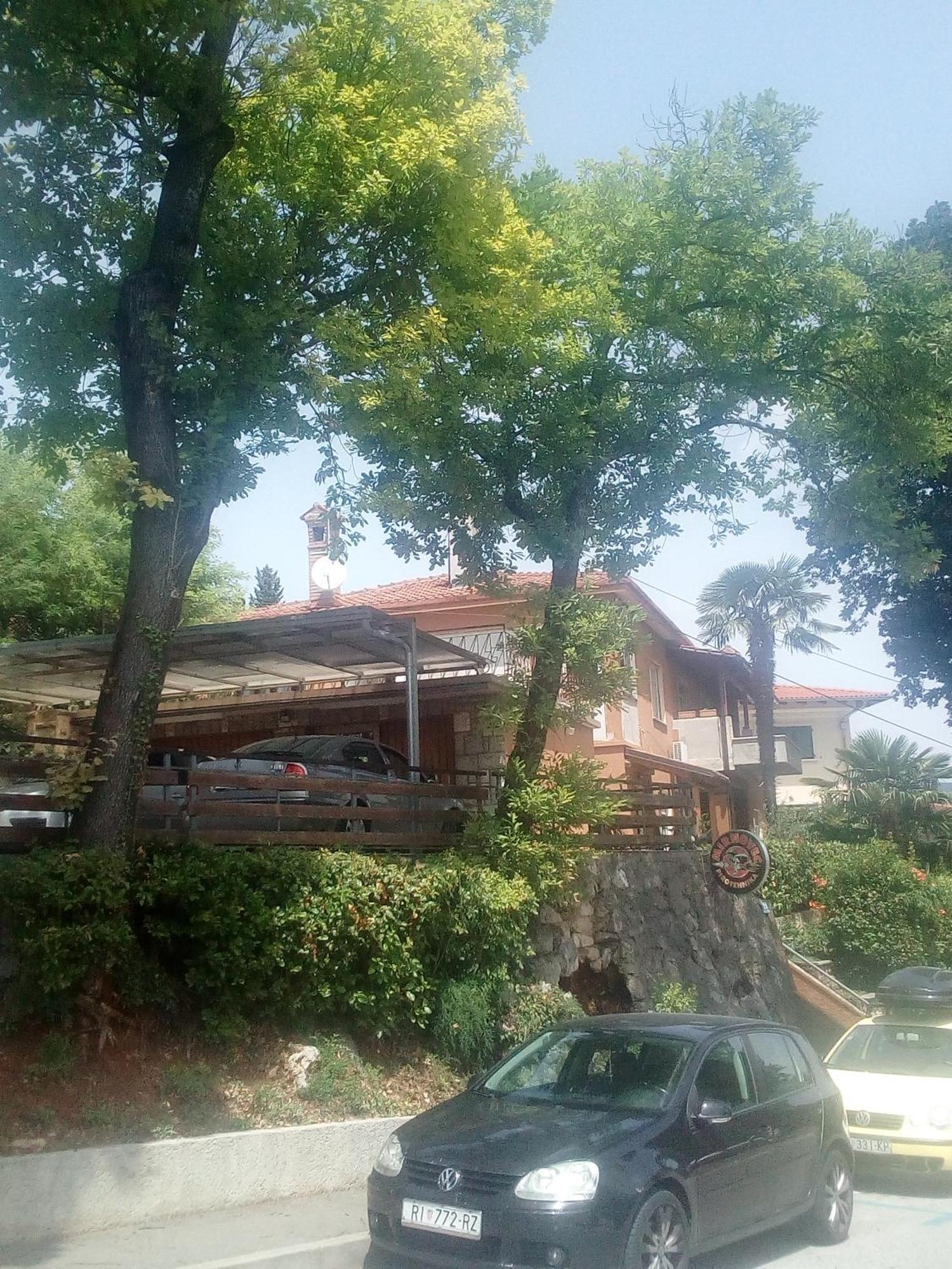 Apartman Envi Opatija Bagian luar foto